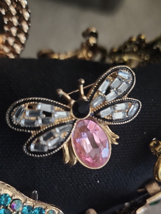 Boutique Holidaygall Jewelry - BROOCH